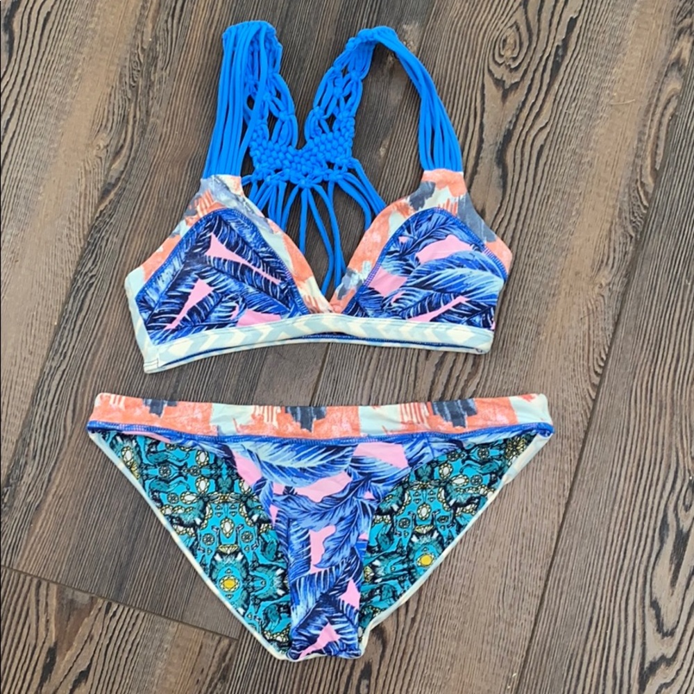 Medium Maaji swim!
